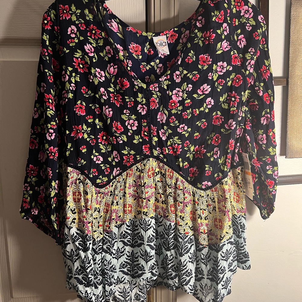 Bila Floral Blouse